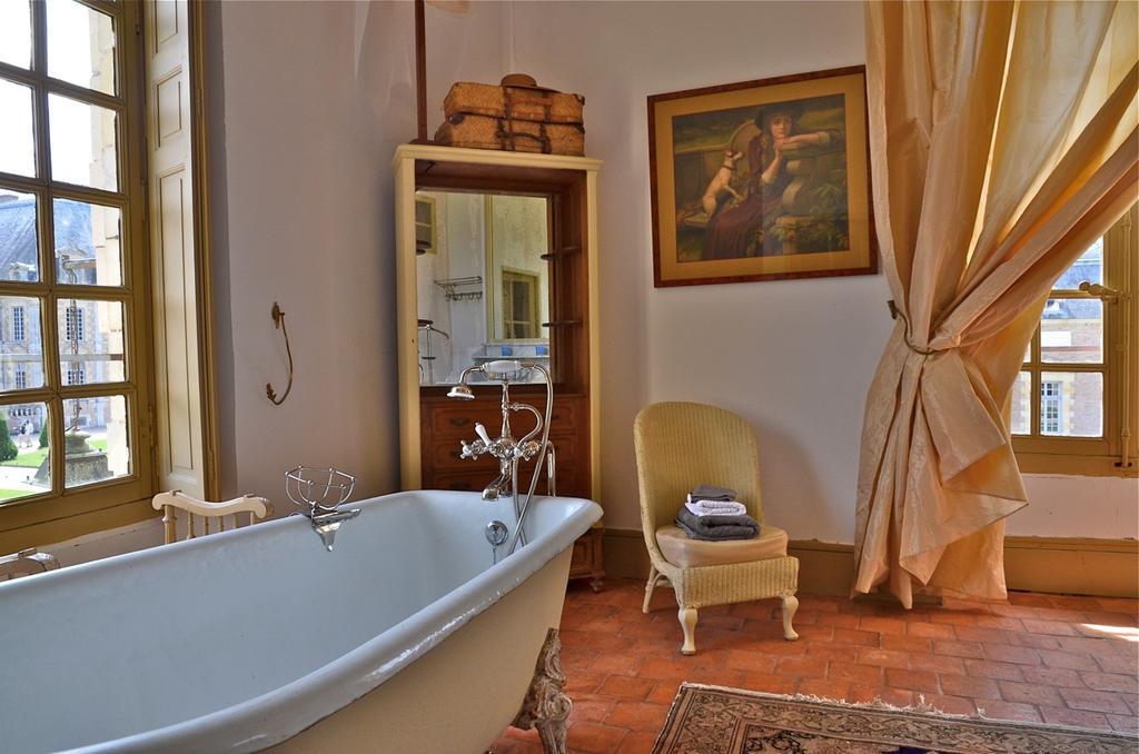 Chateau De La Ferte Saint Aubin Bed & Breakfast Ruang foto